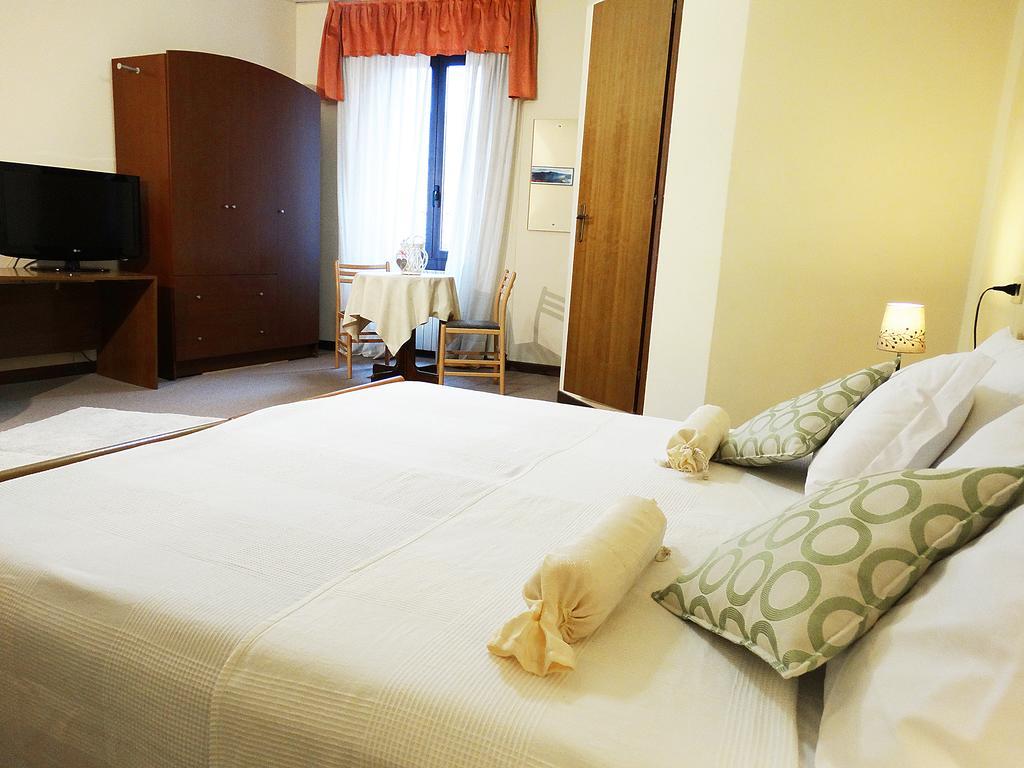 Hotel Milano 이세오 외부 사진