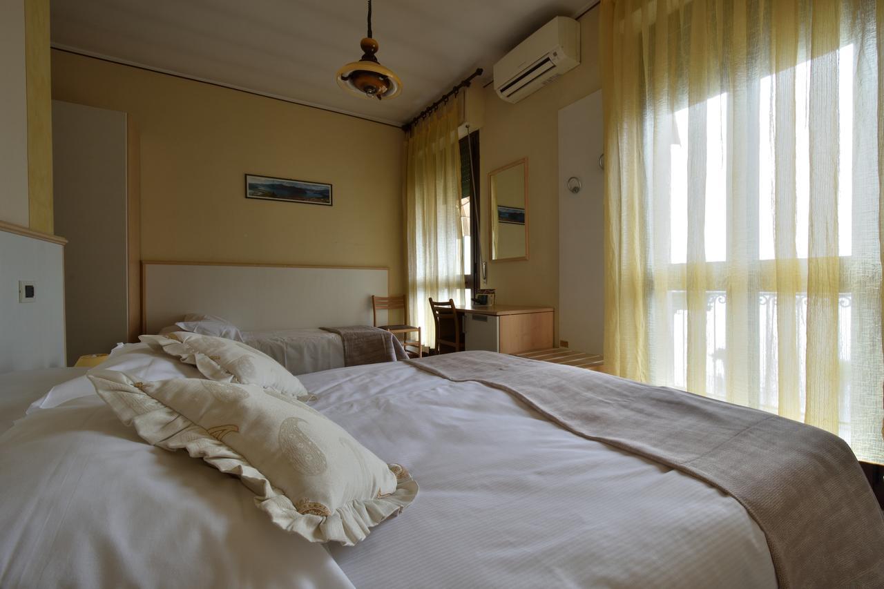 Hotel Milano 이세오 외부 사진